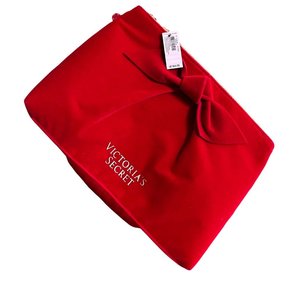 NWT Victoria's Secret Christmas Red Velvet Clutch or Wristlet